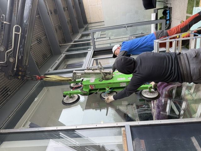 About Shoreditch Glazing